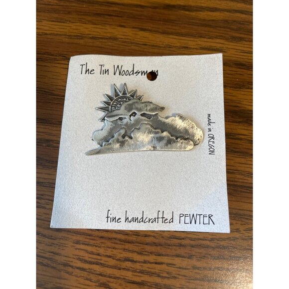 Vintage 1980’s The Tin Woodsman pewter brooch - Picture 1 of 4